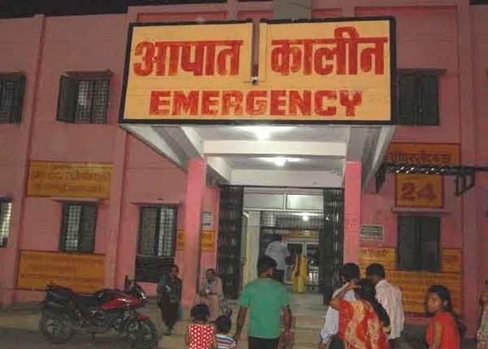 मुज़फ्फरनगर:- सरकारी अस्पतालों में मिले 200 से ज़्यादा कर्मी नदारद,पढिये पूरी खबर।